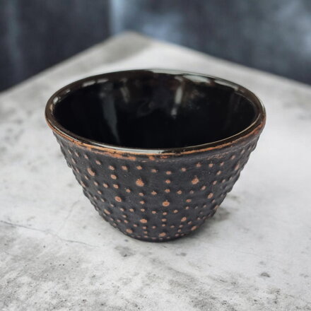 Żeliwna czarka Arare, czarno-miedziana (0,12 l)