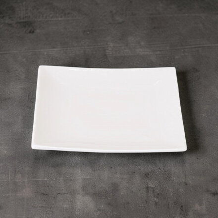 Biała porcelanowa taca 20,5x20,5cm