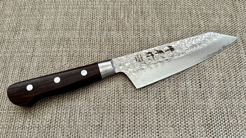 Japoński nóż Sakai Takayuki SG2 Kengata Ironwood 160mm